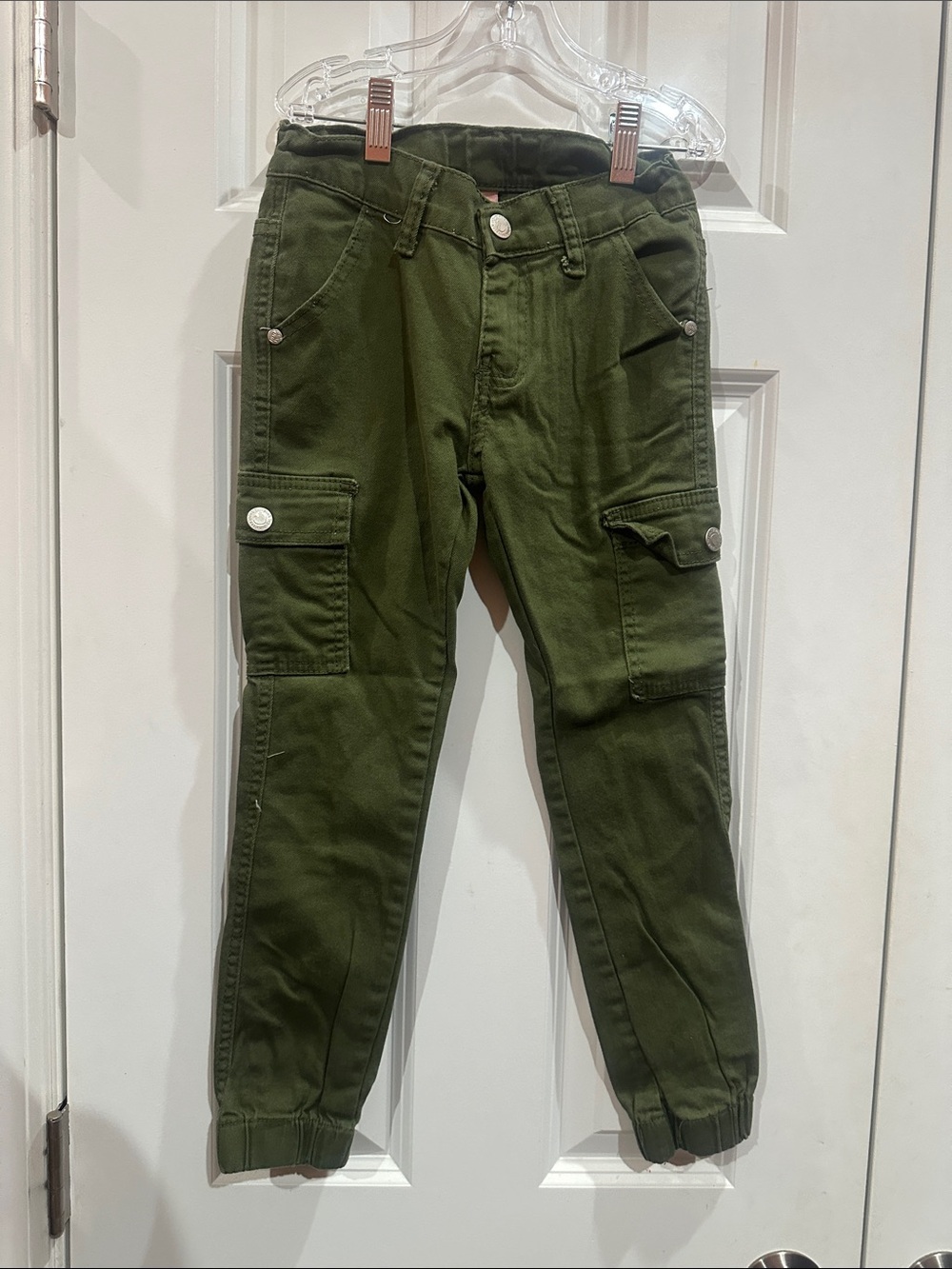 NWOT Kids Olive Green Cargo Jogger Pants size 8